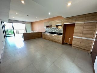 Продажа 2 спальни кондо в Ча Ам, Пхетбури