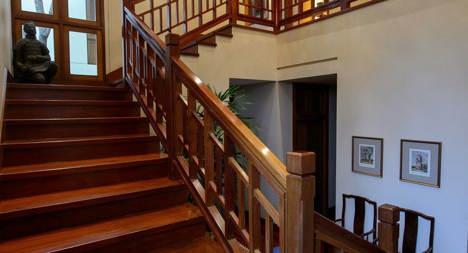 Villa zum Kauf mit 5 Zimmer in Watthana, Bangkok