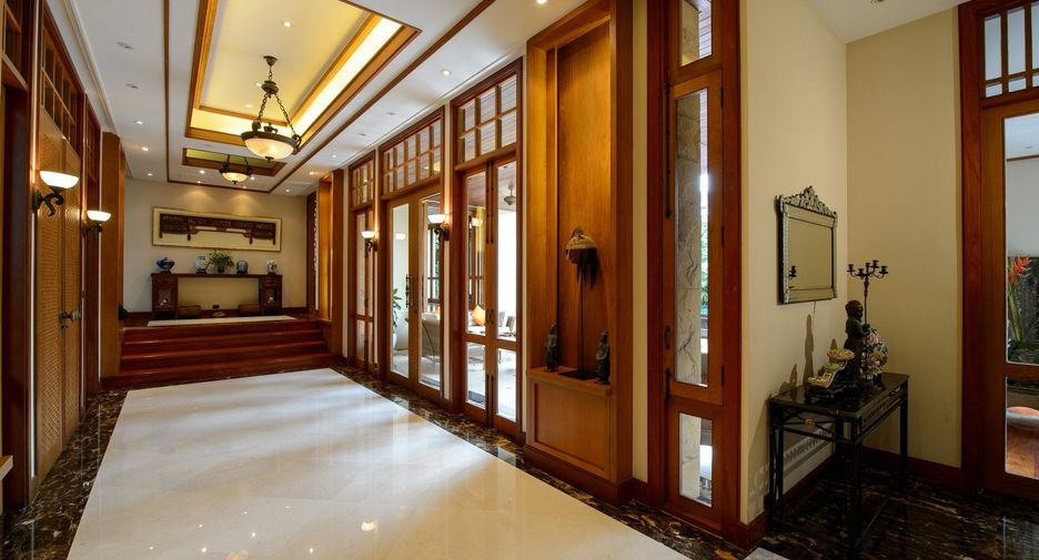 Villa zum Kauf mit 5 Zimmer in Watthana, Bangkok
