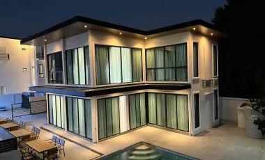For sale 7 bedrooms villa in Huay Yai, Pattaya