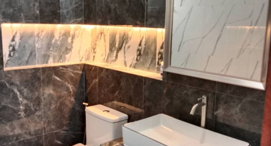 For sale 3 ベッドルーム villa in Sattahip, Chonburi