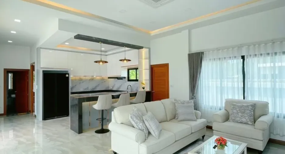 For sale 3 ベッドルーム villa in Sattahip, Chonburi