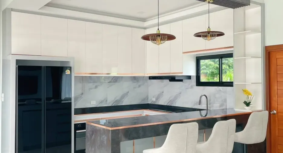For sale 3 ベッドルーム villa in Sattahip, Chonburi