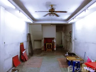 Local comercial en venta de 2 habitaciones en Rat Burana, Bangkok