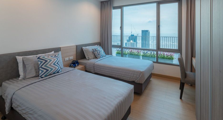 For rent 3 bedrooms apartment in Si Racha, Chonburi
