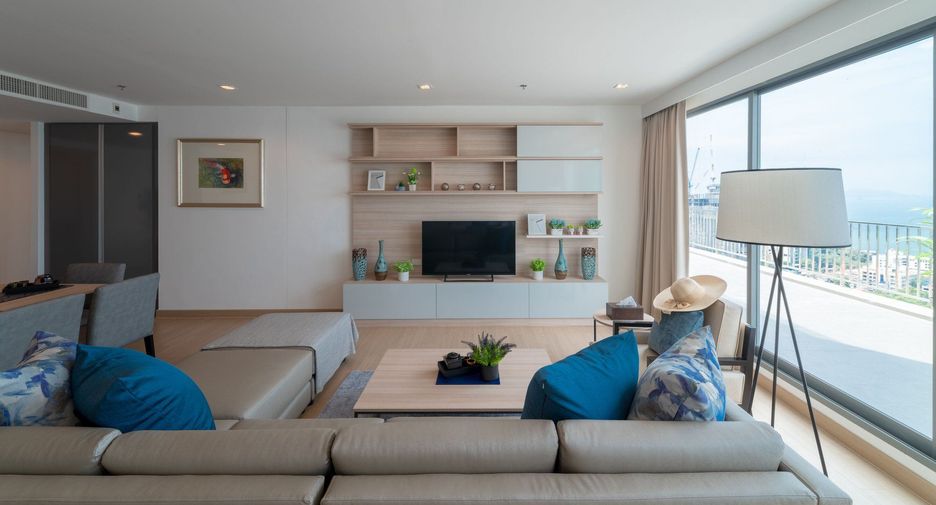 For rent 3 bedrooms apartment in Si Racha, Chonburi