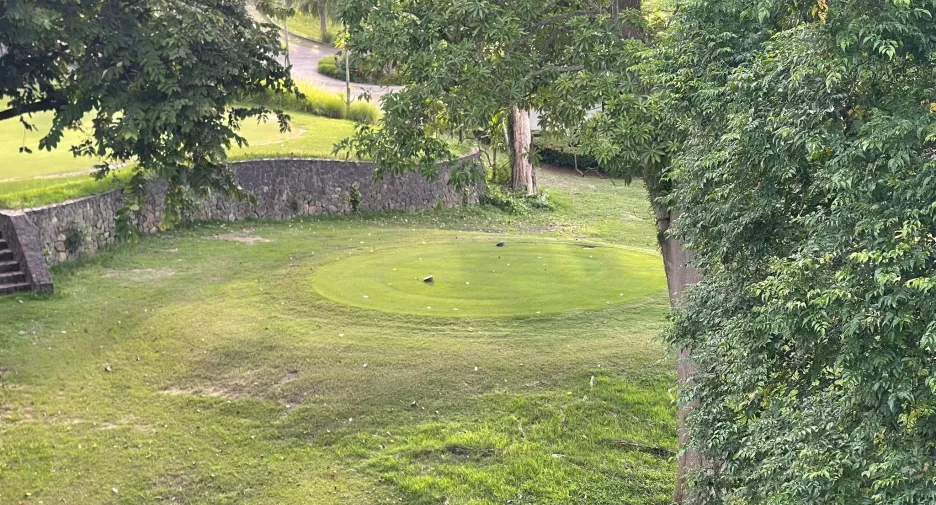 出售 3 卧室 公寓 在 Si Racha, Chon Buri