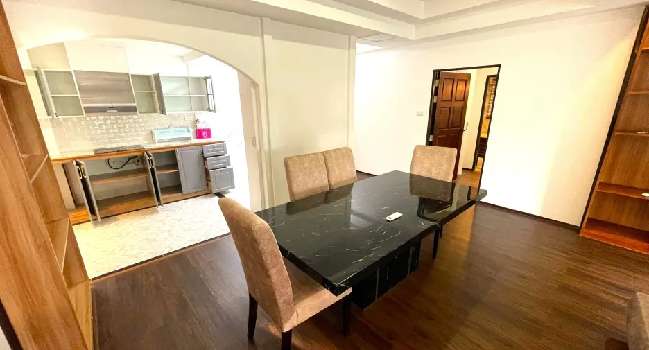 出售 3 卧室 公寓 在 Si Racha, Chon Buri