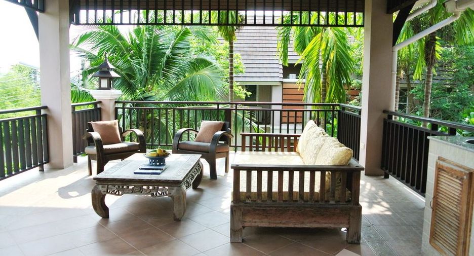 For sale and for rent 4 bedrooms house in Si Racha, Chonburi