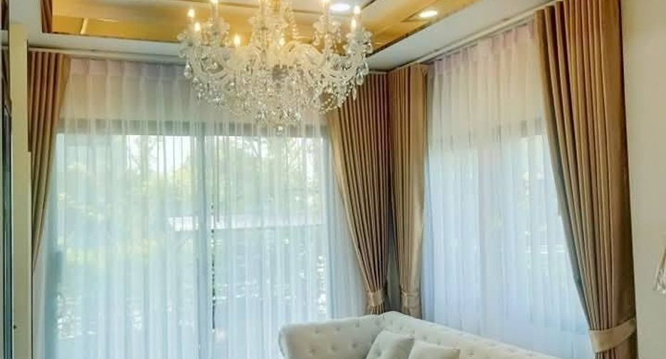 For sale 3 bedrooms house in Khlong Sam Wa, Bangkok