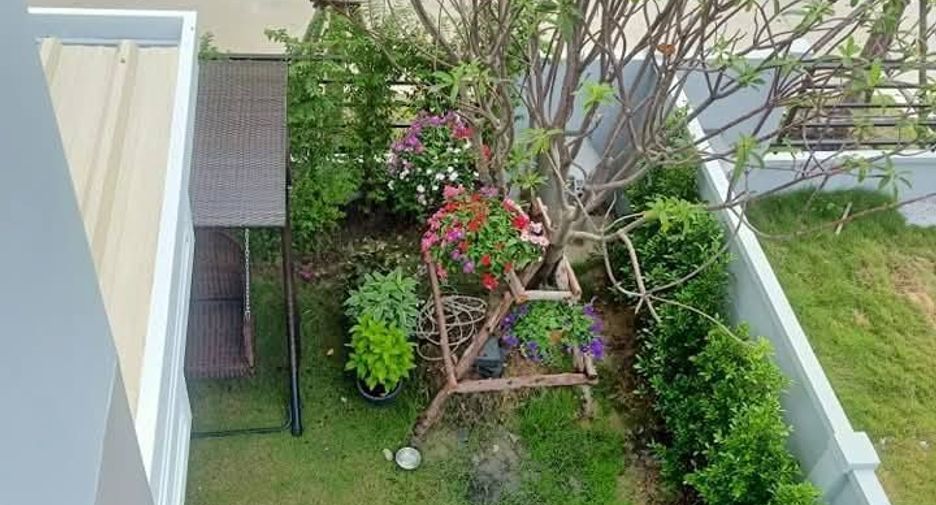 For sale 3 bedrooms house in Khlong Sam Wa, Bangkok