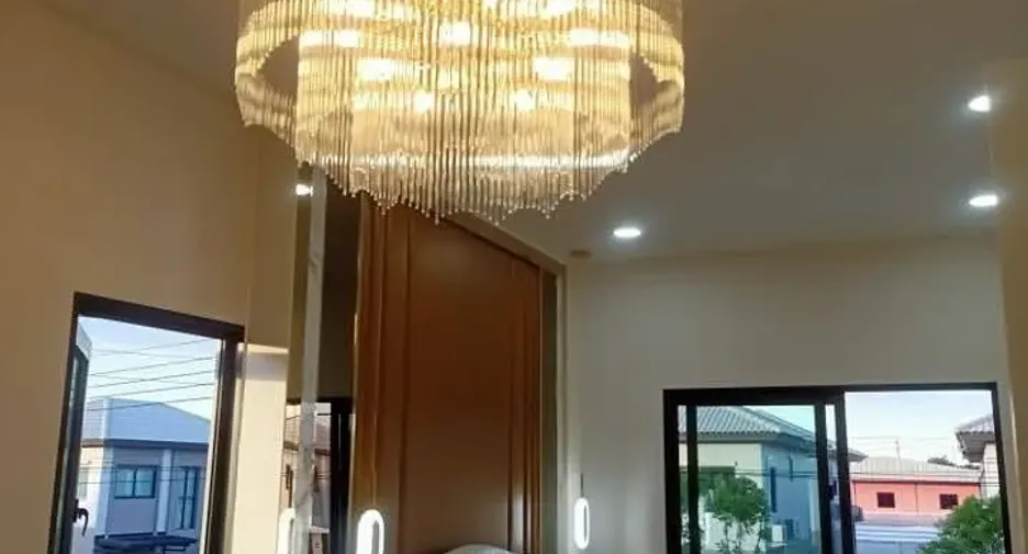 For sale 3 bedrooms house in Khlong Sam Wa, Bangkok