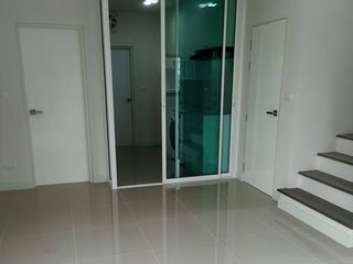 出售 3 卧室 独立屋 在 Khlong Sam Wa, 曼谷