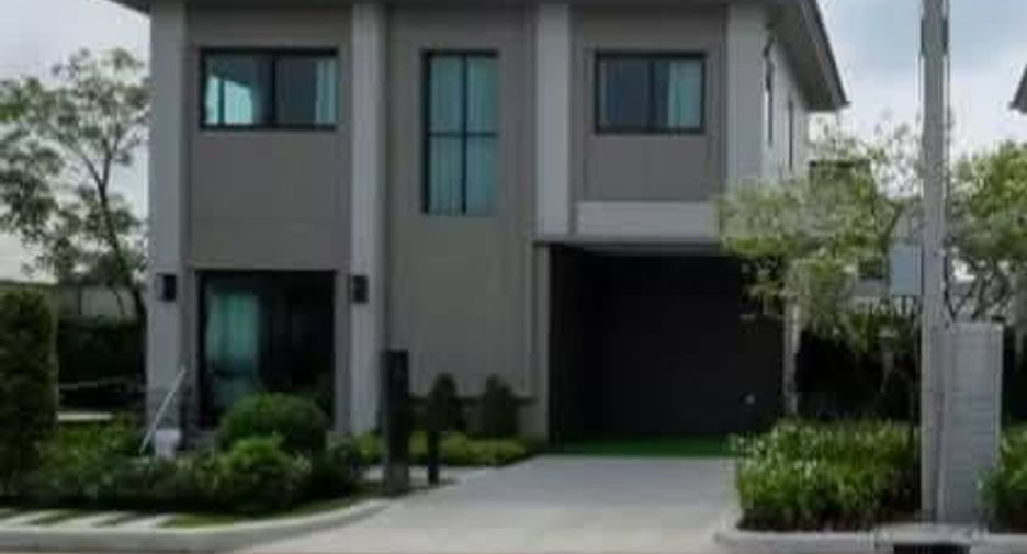 For sale 3 bedrooms house in Khlong Sam Wa, Bangkok