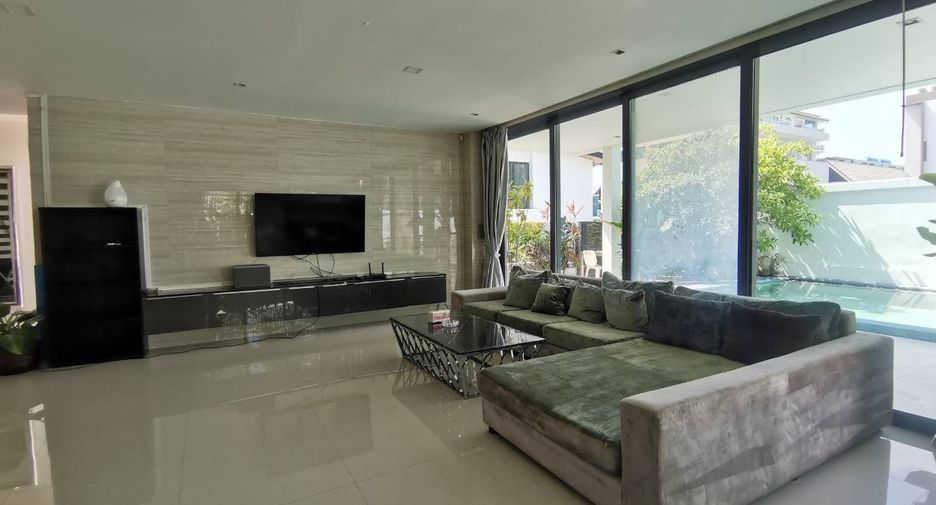 À vendre et à louer 6 chambres villa à Bang Lamung, Chonburi