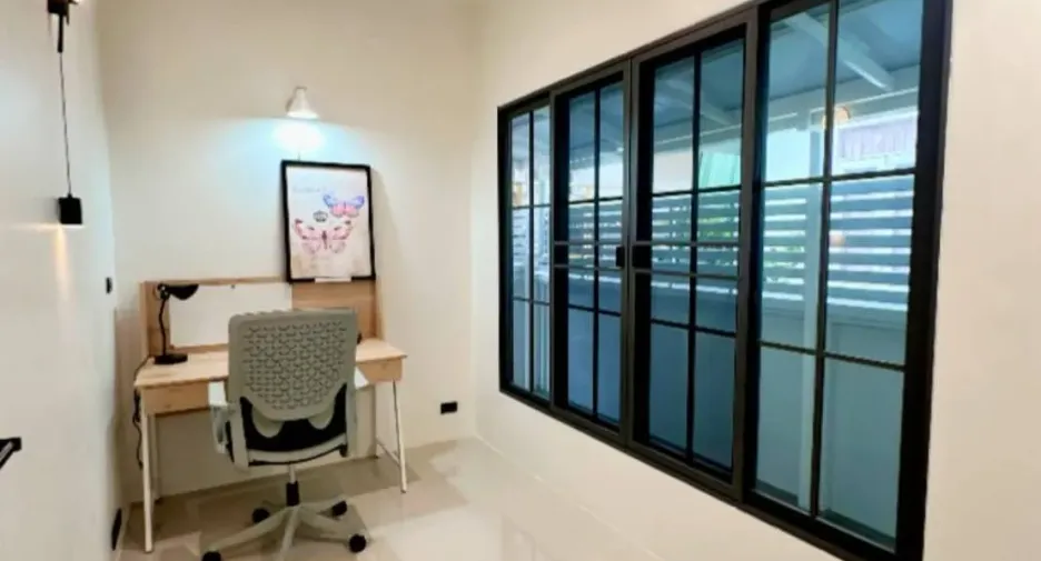 Casa en venta y en alquiler de 3 habitaciones en Mueang Rayong, Rayong
