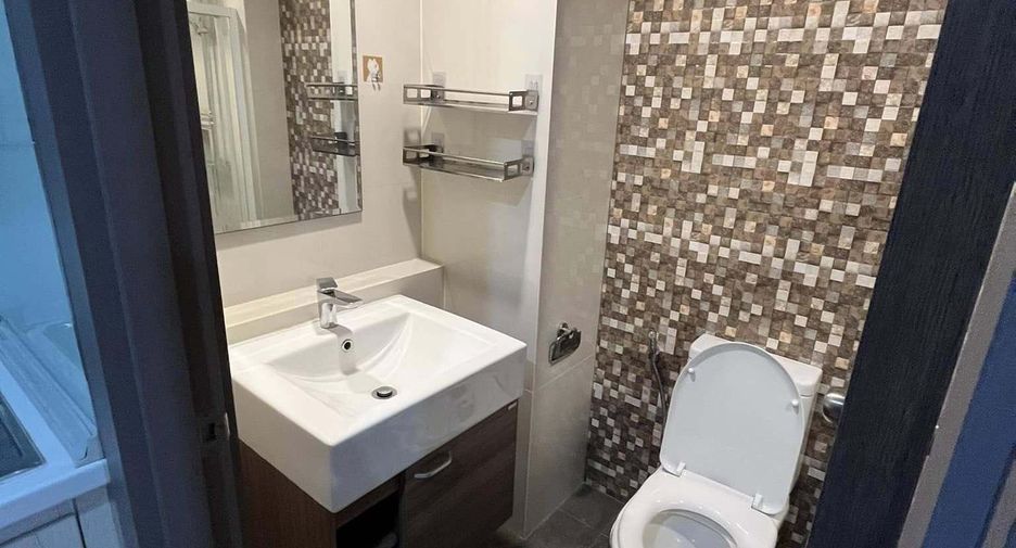 For sale 1 bed condo in Min Buri, Bangkok