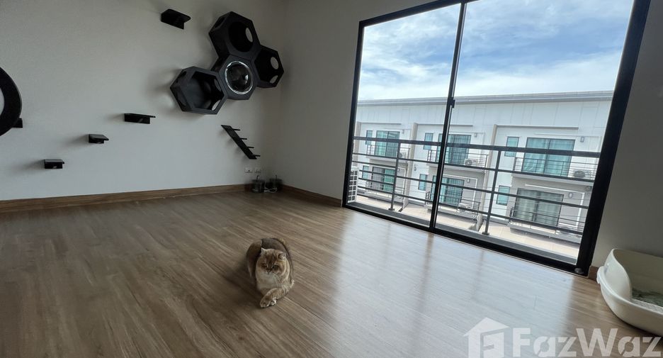 For sale and for rent 3 bedrooms townhouse in Prawet, Bangkok