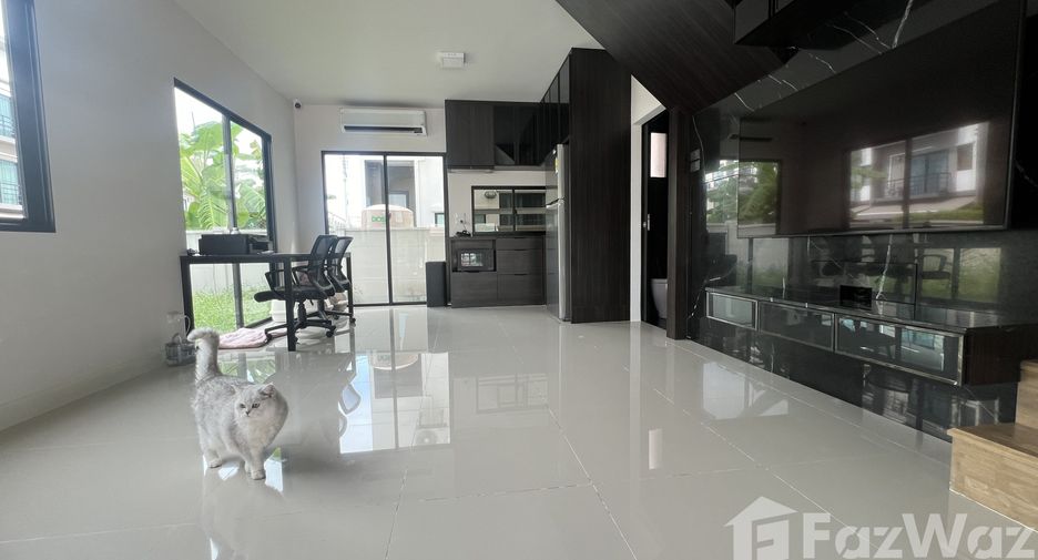 For sale and for rent 3 bedrooms townhouse in Prawet, Bangkok