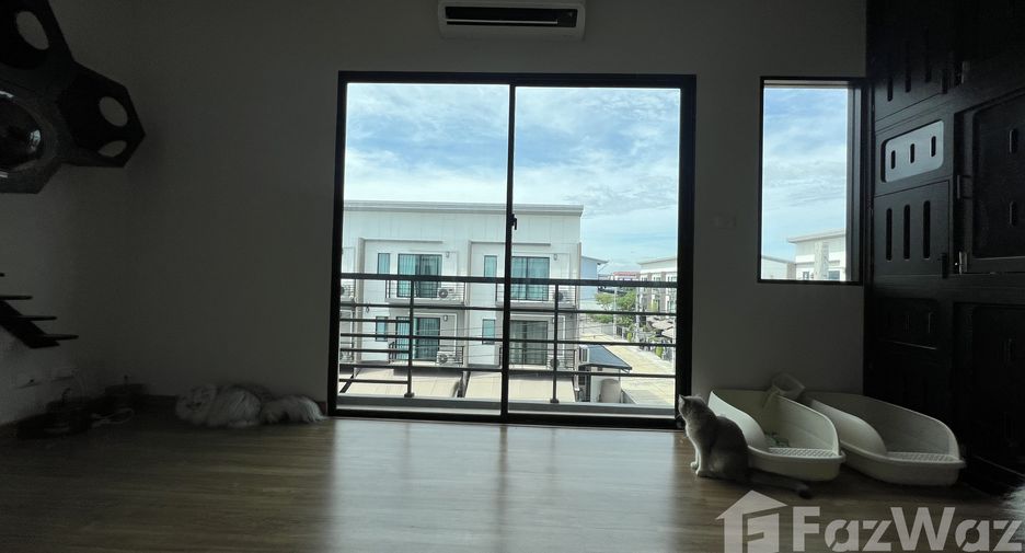 For sale and for rent 3 bedrooms townhouse in Prawet, Bangkok