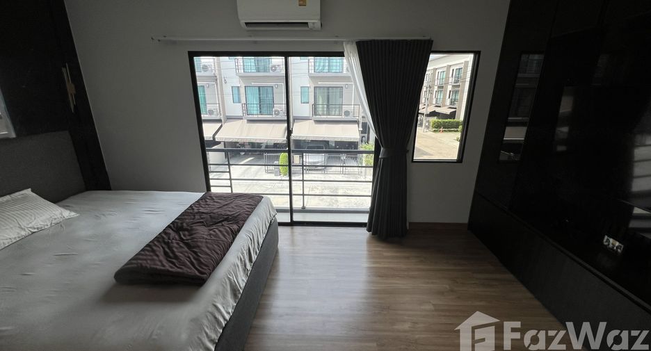 For sale and for rent 3 bedrooms townhouse in Prawet, Bangkok