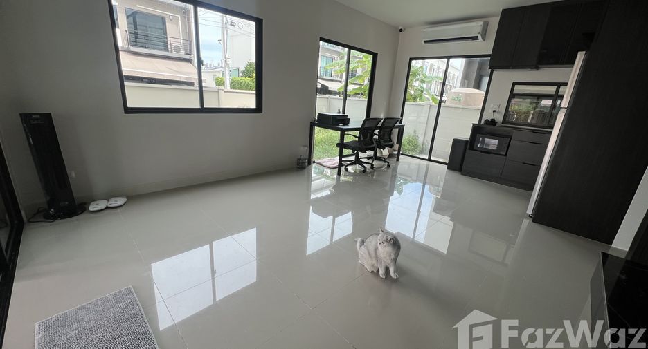 For sale and for rent 3 bedrooms townhouse in Prawet, Bangkok