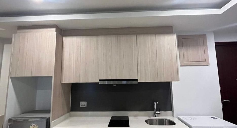 For rent 2 bedrooms condo in Bang Lamung, Chonburi