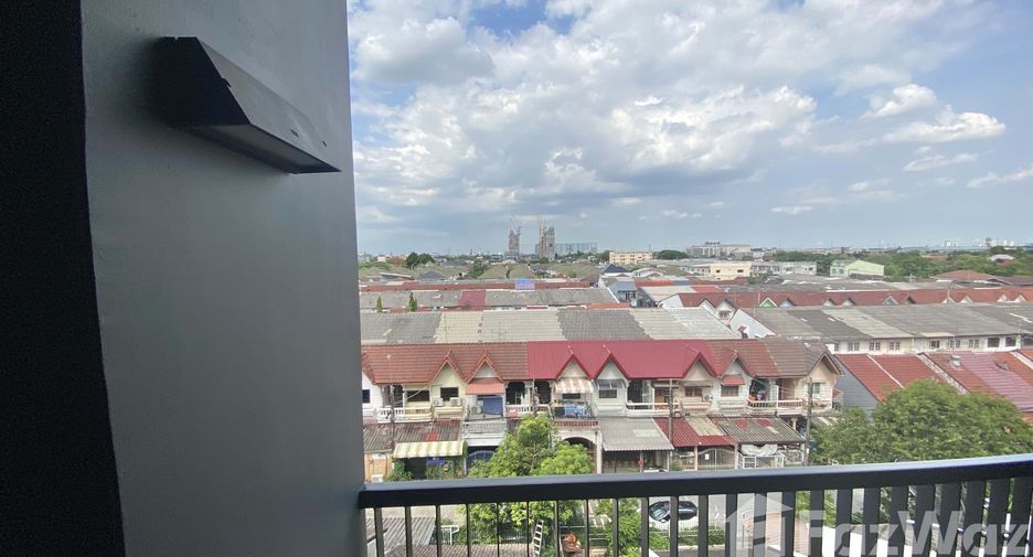À vendre 1 chambre condo à Lat Phrao, Bangkok