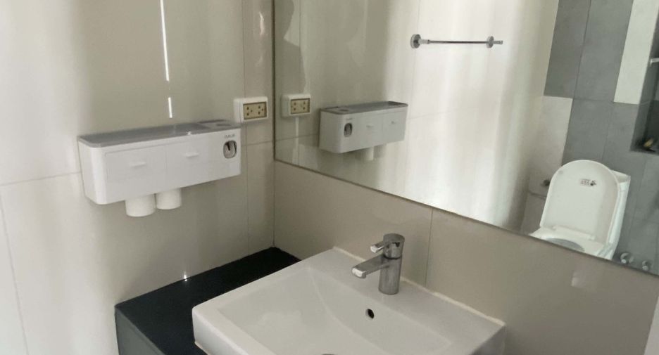À vendre 1 chambre condo à Lat Phrao, Bangkok