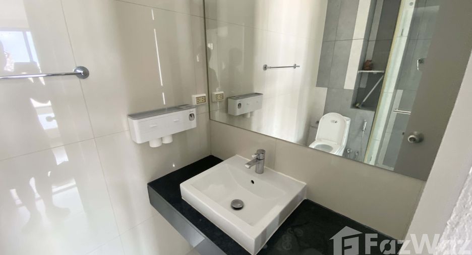 À vendre 1 chambre condo à Lat Phrao, Bangkok
