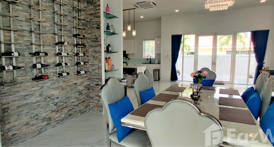 For sale 3 bedrooms villa in Hua Hin, Prachuap Khiri Khan