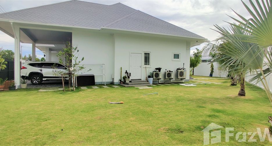 For sale 3 bedrooms villa in Hua Hin, Prachuap Khiri Khan