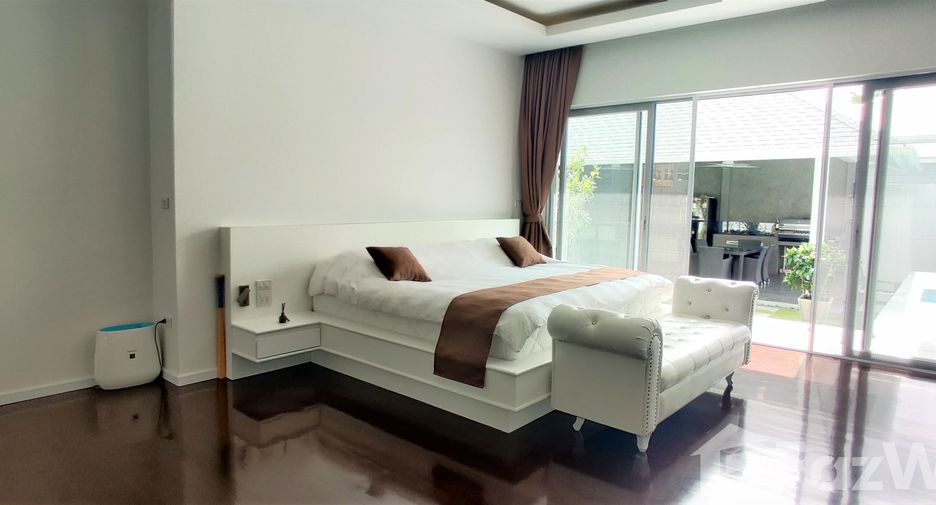 For sale 3 bedrooms villa in Hua Hin, Prachuap Khiri Khan