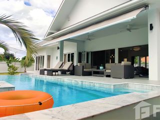 For sale 3 bedrooms villa in Hua Hin, Prachuap Khiri Khan