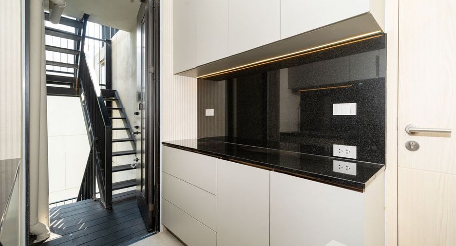 For sale 3 bedrooms condo in Kathu, Phuket