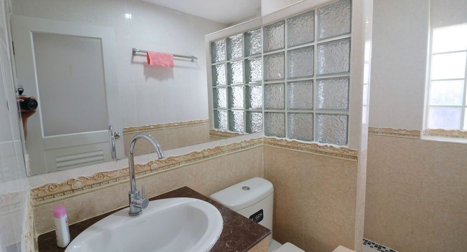 For sale 27 bedrooms hotel in Mueang Nong Khai, Nong Khai