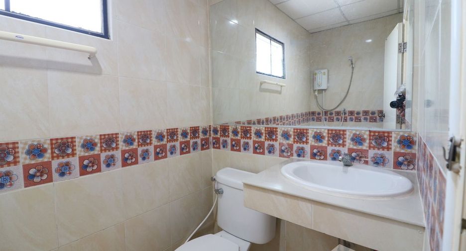 For sale 27 bedrooms hotel in Mueang Nong Khai, Nong Khai