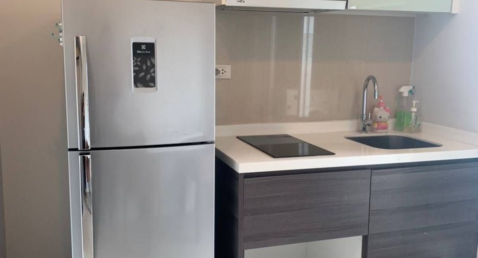 For sale studio condo in Sathon, Bangkok