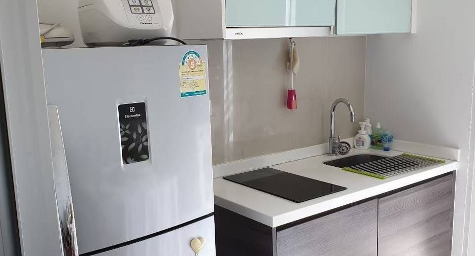 For sale studio condo in Sathon, Bangkok