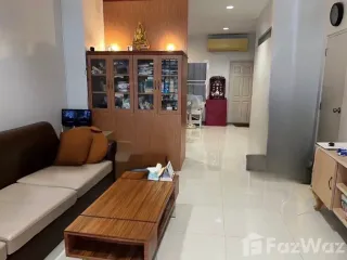 For sale and for rent 4 bedrooms townhouse in Yan Nawa, Bangkok