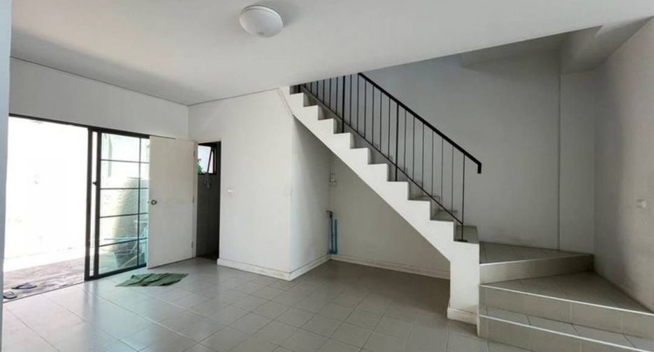 For sale 1 bed retail Space in Nong Khaem, Bangkok