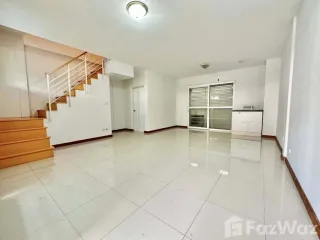 出售 和 出租 3 卧室 联排别墅 在 Lam Luk Ka, Pathum Thani
