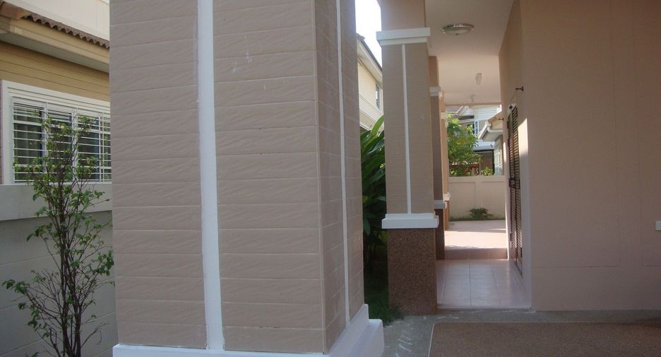 For rent 4 bedrooms house in Mueang Khon Kaen, Khon Kaen
