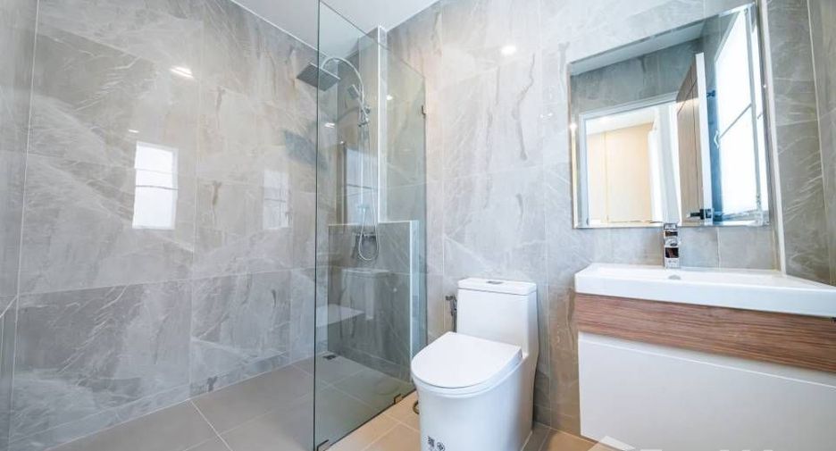 For sale 5 ベッドルーム house in Bang Lamung, Chonburi