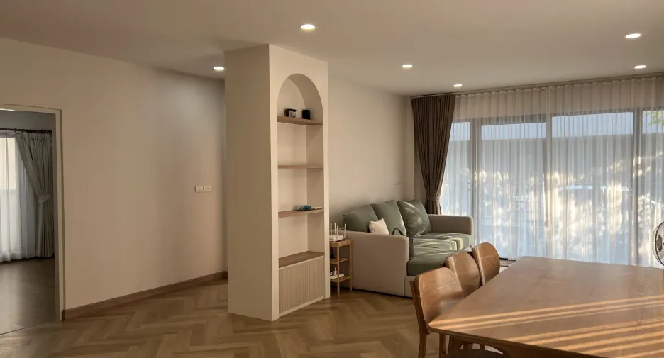 Casa en alquiler de 4 habitaciones en Mueang Pathum Thani, Pathum Thani