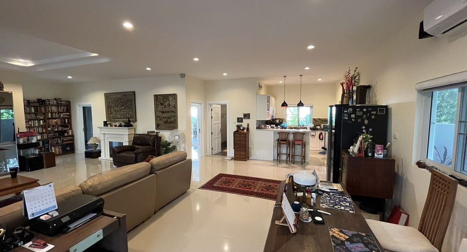For sale 3 bedrooms house in Hua Hin, Prachuap Khiri Khan