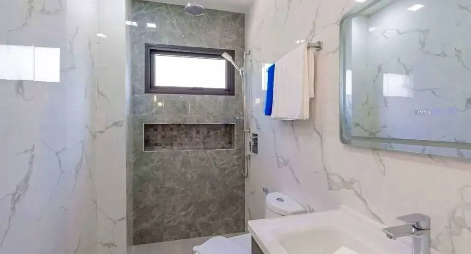 For sale 5 bedrooms villa in Bang Lamung, Chonburi