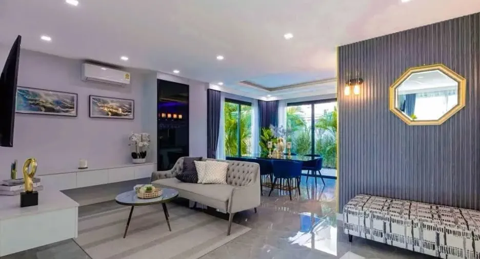 For sale 5 bedrooms villa in Bang Lamung, Chonburi
