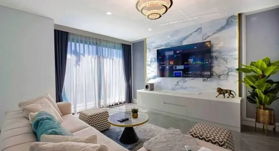 For sale 5 bedrooms villa in Bang Lamung, Chonburi
