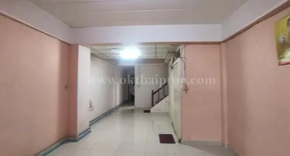À vendre 3 chambres maison de ville à Phutthamonthon, Nakhon Pathom